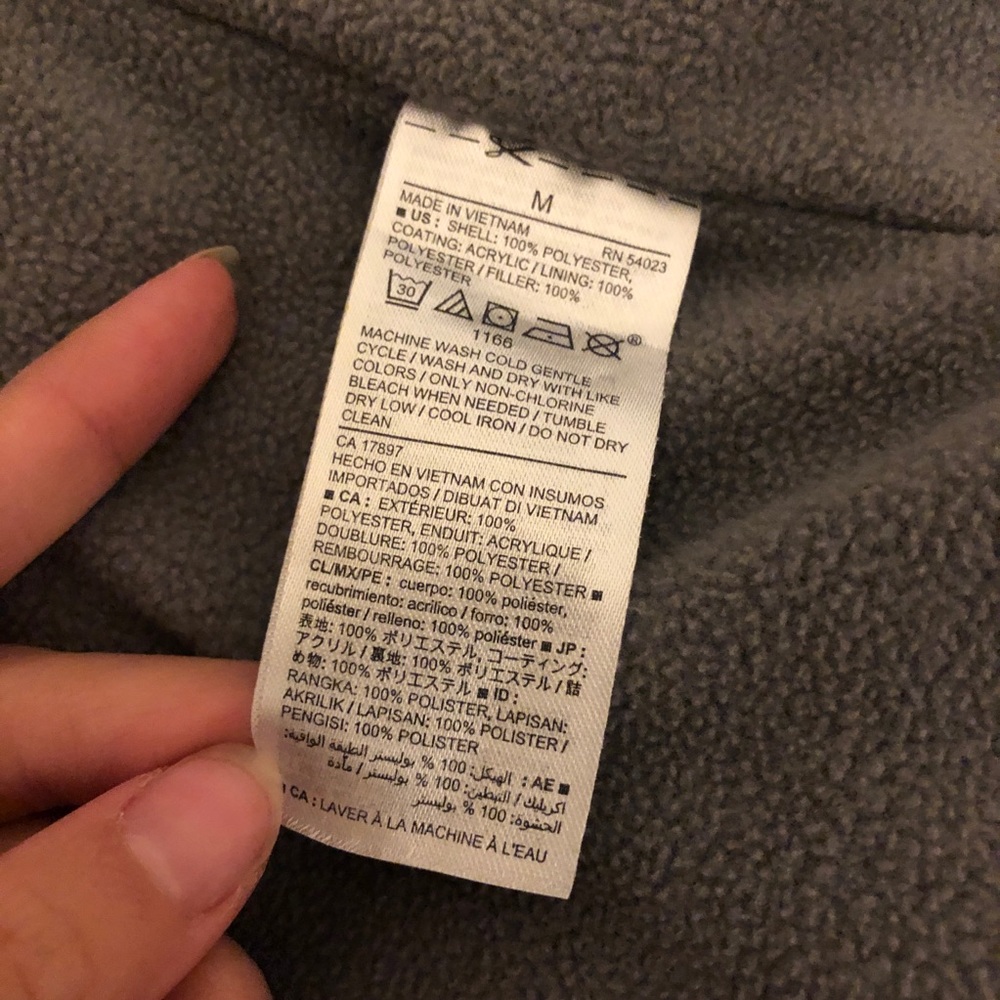 Old Navy Winter Puffer Jacket - Picture 5 of 5